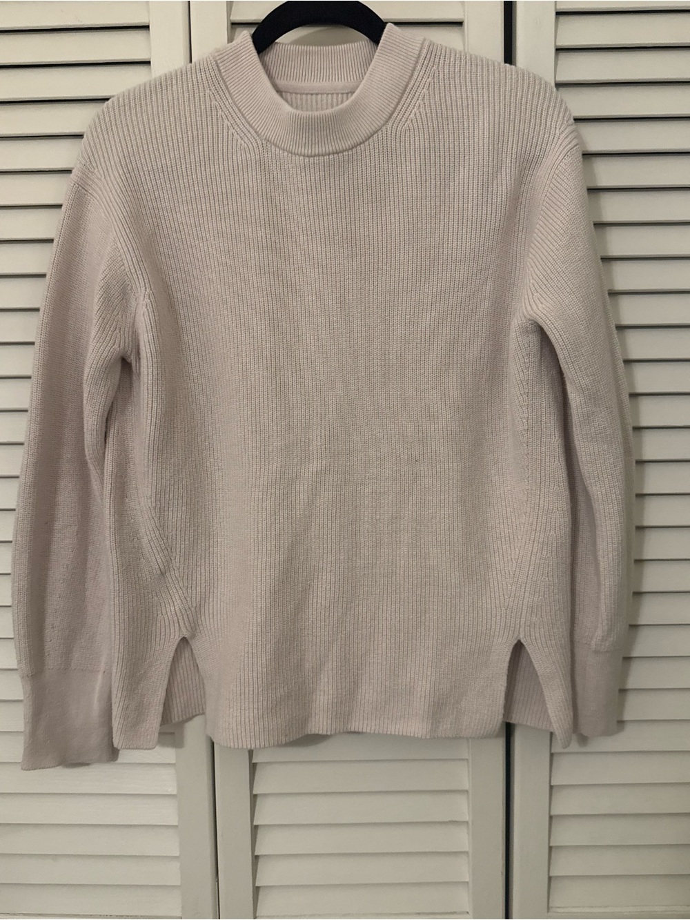 Lululemon women's Ribbed CrewNeck Sweater - Cream size 2